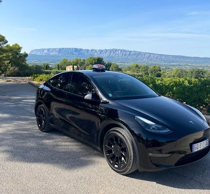 Réserver votre course auprès de TAXI JO ! 24h/24 et 7j/7. Particuliers et pros. Services sur mesure. Déplacements réguliers sur Gardanne et Marseille.