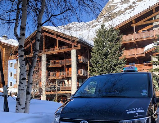 Taxi à Val-d'Isère - 24h/7j - Toute Demande