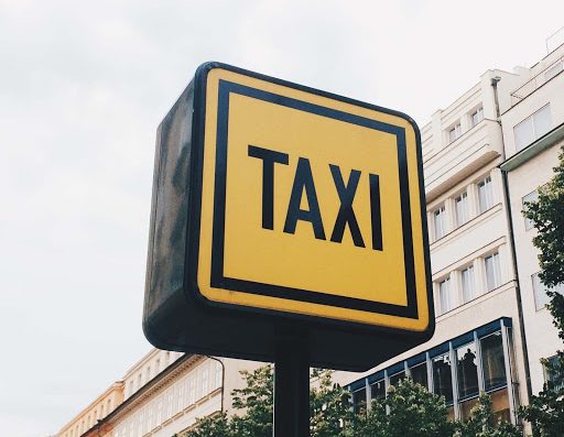 Réserver Taxi à Melun - Conventionné VSL & Agréé CPAM : Transport à la demande
