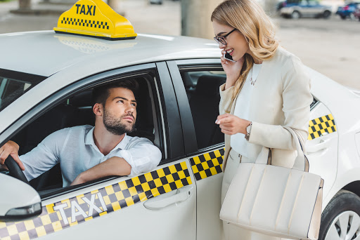 Réserver votre taxi à Gardanne à la demande & toutes Distances : transport 24h/7j