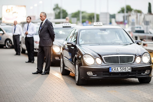 Réservez votre taxi sur lille métropole au 06 35 35 56 56. Transport et navette Gare et Aeroport Lille. 7j/7 et 24h sur 24