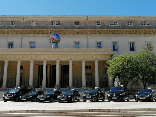 Réservez votre taxi sur Aix en Provence. Vous recherchez un moyen facile et abordable de vous déplacer en ville ? Nous assurons l'ensemble de vos déplacements dans tous le pays d'Aix.