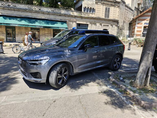 Arles Taxi Radio est une association de taxis indépendants basés en Arles. Nous disposons d'une flotte de 7 véhicules pour vos transports professionnels/privés.
