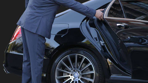 CHAUFFEUR PRIVÉ CANNES VTC - Booking Private Driver Cannes / High-End service - Hourly Service / Car hire with driver Cannes - Booking Chauffeur Service Cannes.