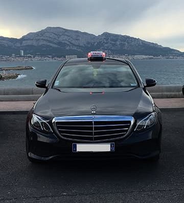 Taxi à l'Aéroport de Marseille - déplacements à l'aller et au retour. Transport toutes distances avec Aéroport de Marseille & Réservation en ligne 24h/7j