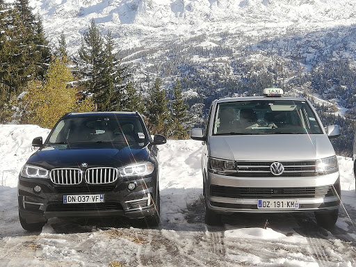 Alp Assistance Taxi propose des taxis de standing sur le secteur de Vaujany et Le Bourg-d’Oisans pour des transferts en gare et des transports 24 h/24 et 7J/7.