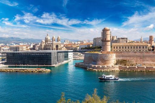 Chauffeur Prive Provence - Agence de transport en Provence - Alpes - Cote d'Azur. Réservez en ligne et obtenez votre chauffeur..