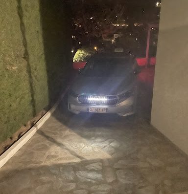 Taxi sur Aix-en-Provence TGV Agglomération toutes distances de 1 à 8 passagers. Estimation tarif en ligne: tout trajet