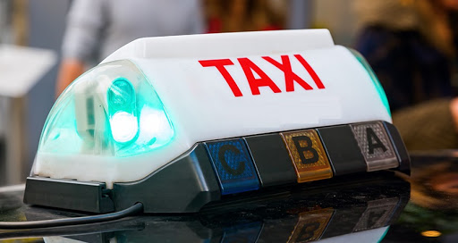 Chauffeur de taxi sur Meaux à votre service 24h/7j. Tarif réglementé et zone d'intervention dans toute la Seine-et-Marne