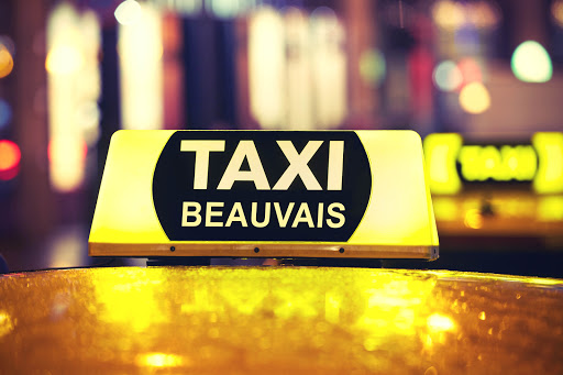 Station de Taxi Beauvais officiel 20 Chauffeurs. Transport toutes distances : Navette Aéroport Beauvais