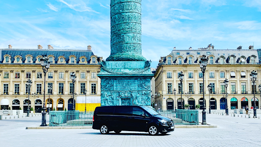 Book the best and cheapest eco-friendly transfer with our private taxi drivers. Starting price at 30€ for transfers to airport