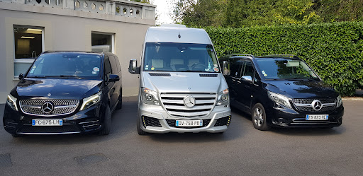 Notre société de transport de chauffeur privé dispose d’une flotte complète de véhicules disponibles pour vos besoins