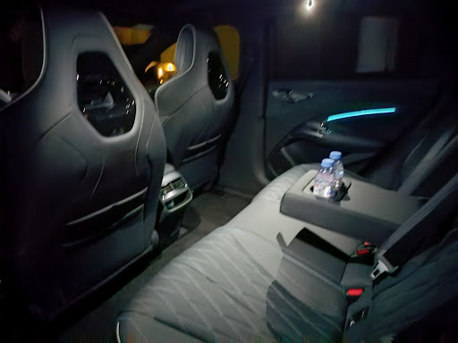 Réservez votre chauffeur privé VTC Crécy-la-Chapelle avec MILO VTC. Service pour toutes distances : aéroports