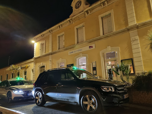 Une flotte de 19 taxis pour vous conduire à l'aéroport de Toulon-Hyères