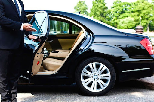 Central Taxi 67 offre un service de transport en taxi de haute qualité sur Strasbourg. Chauffeurs courtois et professionnels