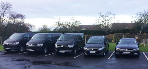 BHS Shuttle en Normandie vous propose un service navette / taxi depuis votre domicile ou votre bureau vers les aéroports ou destinations de votre choix