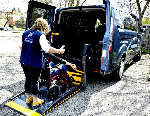 Taxi TPMR - Association de Taxi Cardoso et ATS Auvergne pour vos trajets longues distances