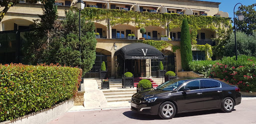Spécialisé dans le transport de personnes sur Avignon et la région. Provence Transport est composé de taxis